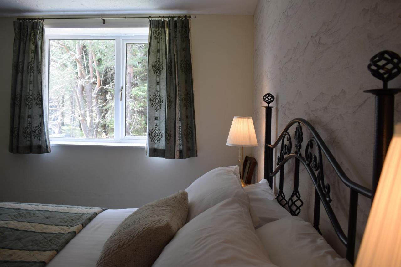 Glenan Lodge Guest House Tomatin Exterior foto