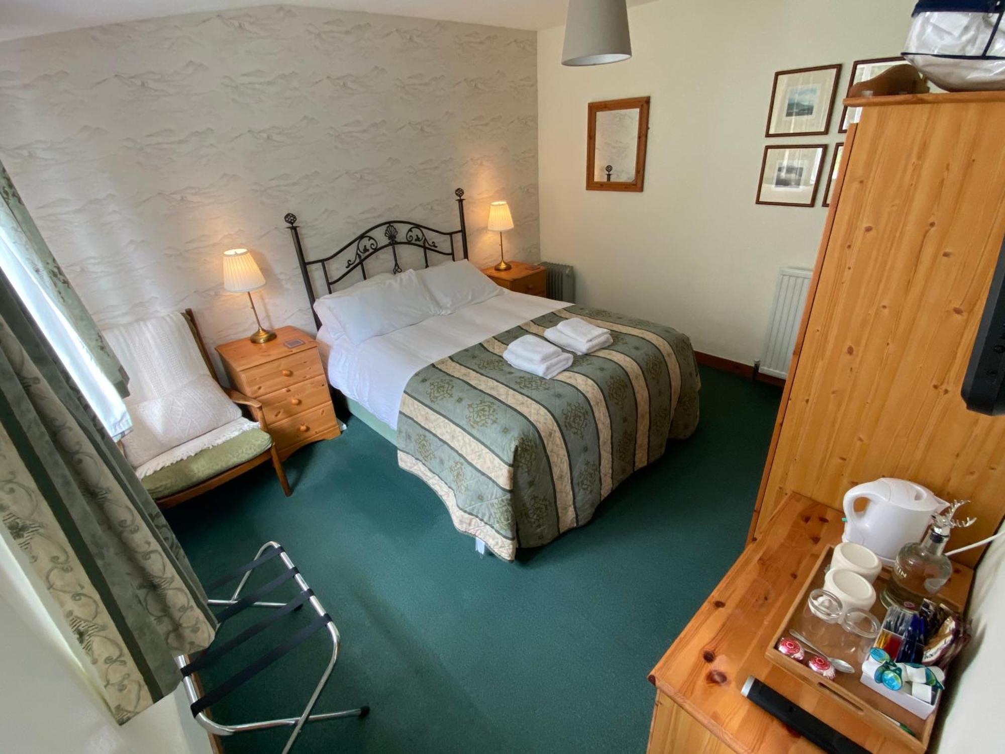 Glenan Lodge Guest House Tomatin Exterior foto